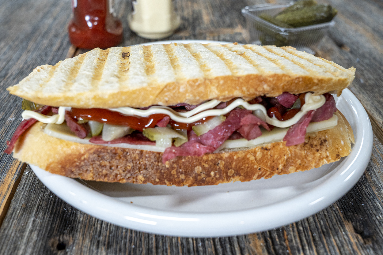 Ayvalık Tost